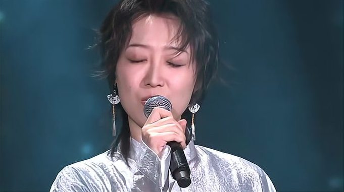 徐一周演唱《思美人》歌声穿越时空，深情演绎触动心灵，古韵今风交相辉映