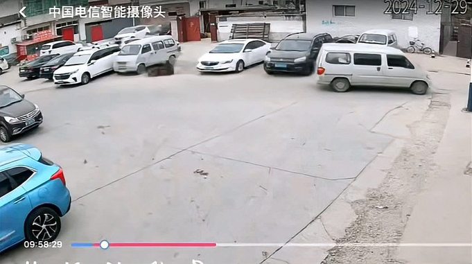 交通安全警示录：这又是一个油门当刹车的了？