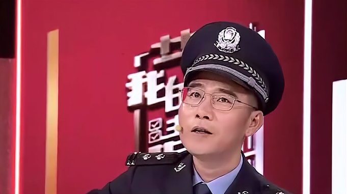 在《我的艺术清单》舞台上，他尽情挥洒，即兴弹奏那首《我们的时光》